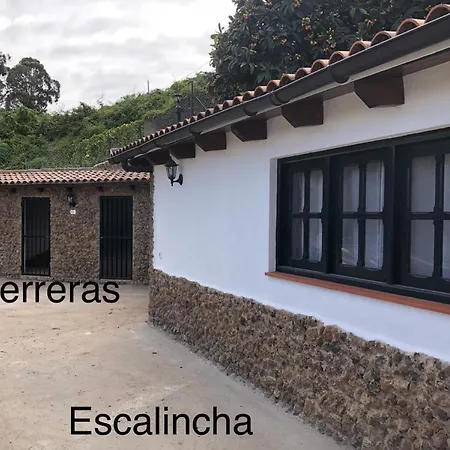 El Sarmiento بيت للعطل *